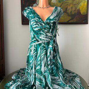 Tadashi Collection NWT 100% Silk Green Dress